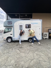 オステリアで日本一周！？カムラフウフの車中泊動画がモータ...
