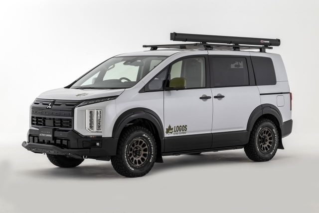 デリカD:5アクティブキャンパーLOGOS EDITION